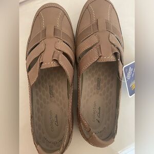 Clarks Haley Stork Nubuck sandals